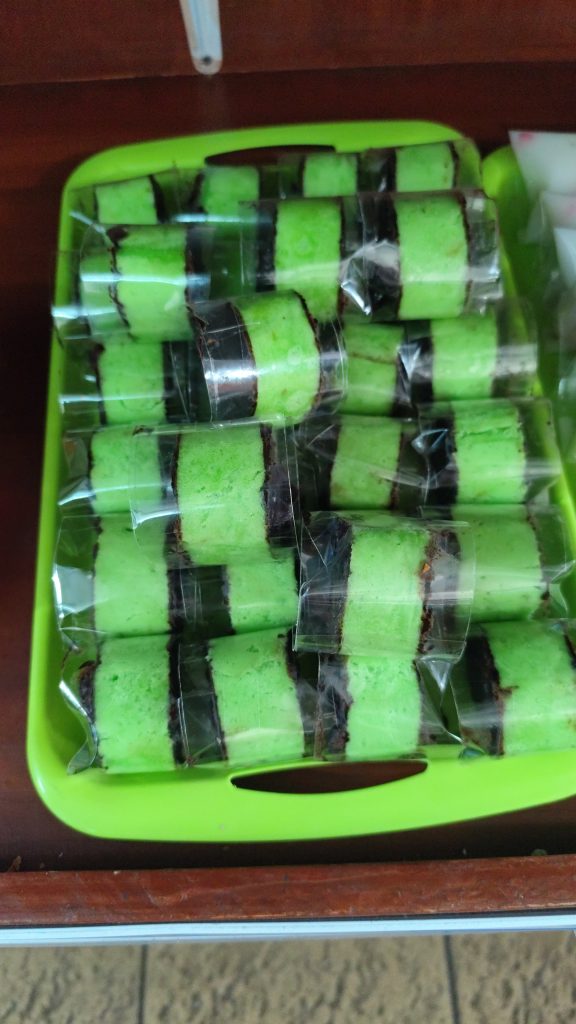 banana roll delie rasa
kue basah bandung