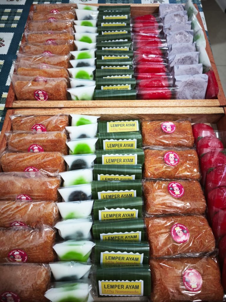 Aneka Kue Basah Bandung - delie rasa kue